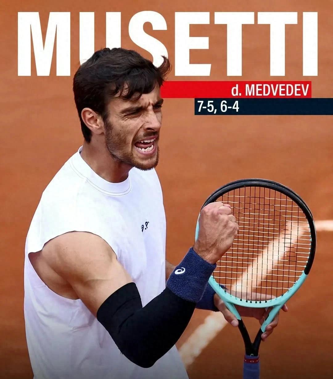 开云体育客户端-法国队引发争议！，纳达尔官方宣布爆冷新规赢得满堂喝彩(纳达尔有几届法网失利)