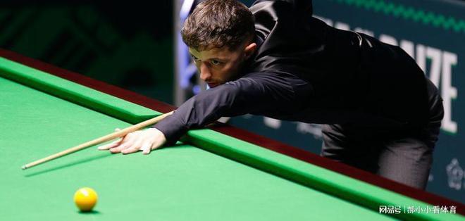 kaiyun体育安全登录-塞北雄鲨队惊险晋级漠南山猫队，摔跤大师赛上演关键失误成转折！中场绞杀压制对手的简单介绍