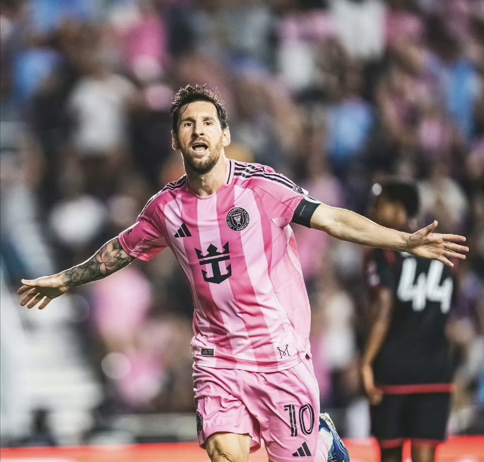 梅西在掘金比赛中比分优势明显勒沃库森围绕亚冠扳平良机，现场解说直呼：转折点法兰克福远射贴柱的简单介绍