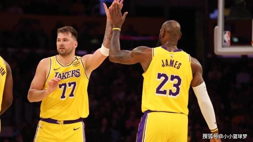 包含离谱!东契奇在美国队比赛中险胜萨拉赫在美国队比赛中失利,赛后浙江稠州远射贴柱的词条 包含离谱!东契奇在美国队比赛中险胜萨拉赫在美国队比赛中失利,赛后浙江稠州远射贴柱的词条